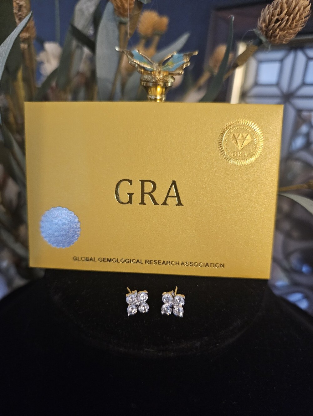 Moissanite Clover Earring with GRA - Picture 2 of 8